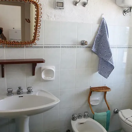 Residenza Gherly מלון דירות 3*