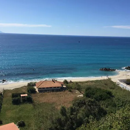 Residenza Gherly קאפו ואטיצ'אנו