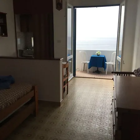 Residenza Gherly קאפו ואטיצ'אנו